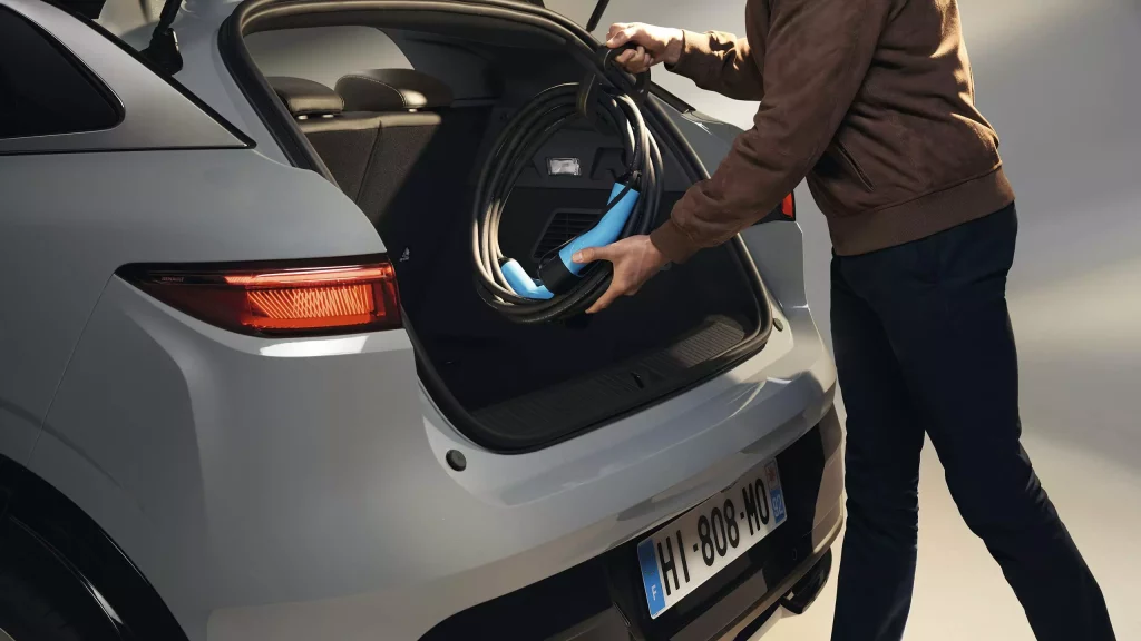 Renault Megane E-Tech electric kabelhandgreep, Stam Renault