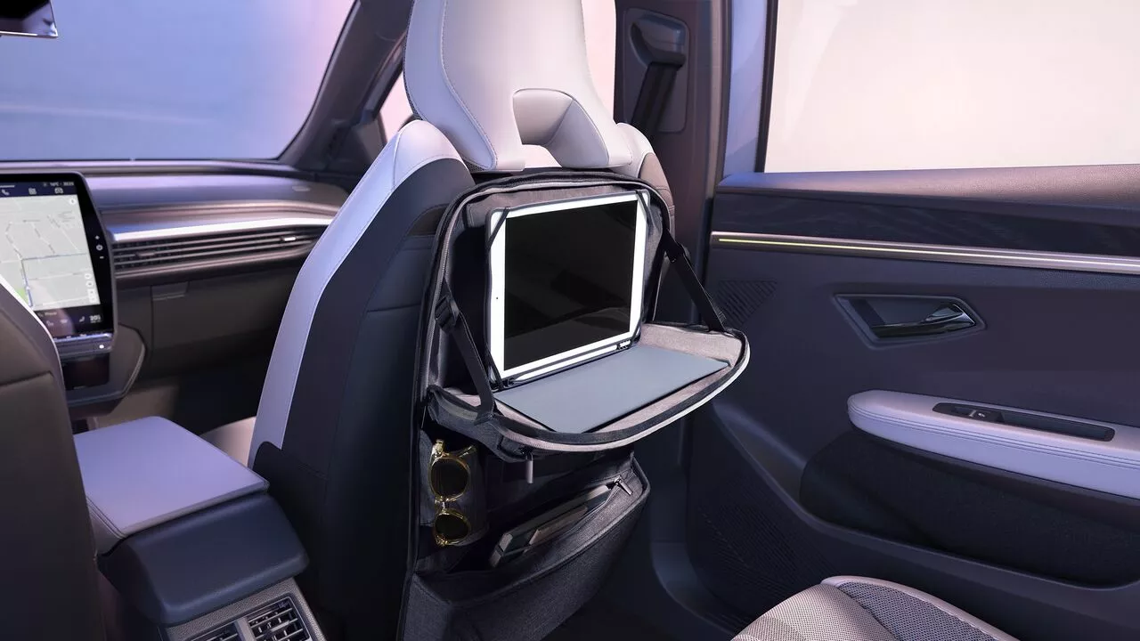 Renault Scenic E-Tech electric multifunctionele organizer op de voorstoel, Stam Renault