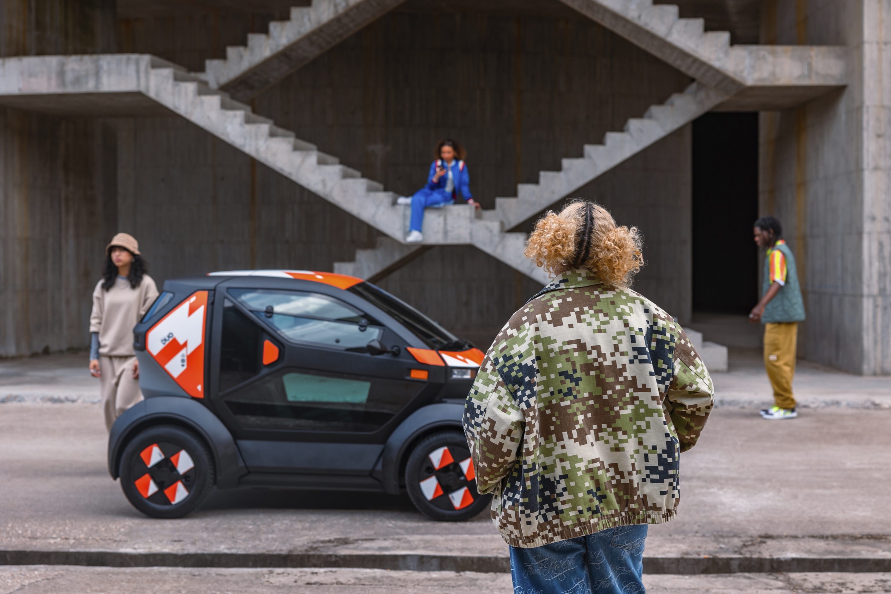 Mobilize Duo zijkant, Stam Renault