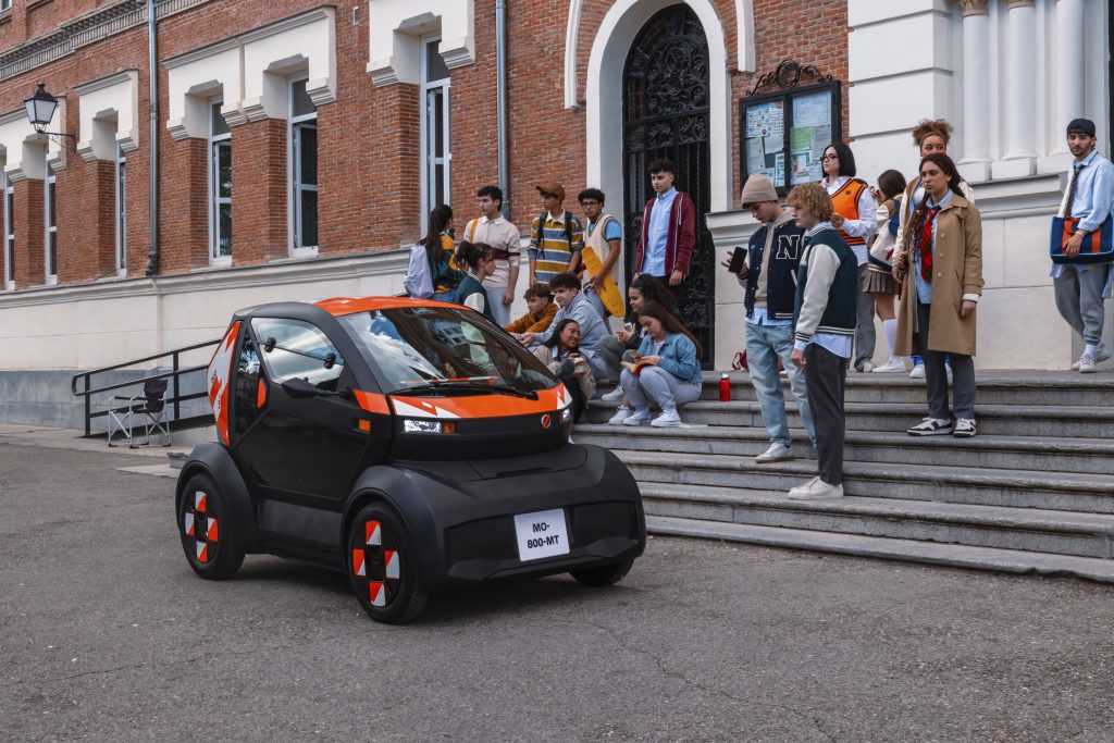 Mobilize Duo voorkant, Stam Renault
