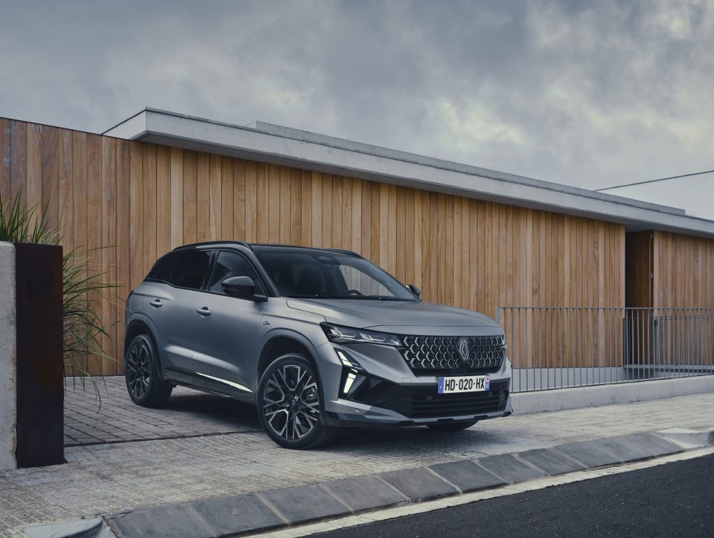 Renault Austral geparkeerd, Stam Renault