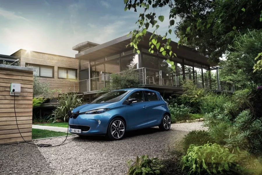 Renault Zoe laden aan huis, Stam Renault